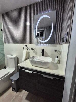 Bathroom - Gray House, Spacious and elegant apt., swimming pool, GYM (Punta Cana)