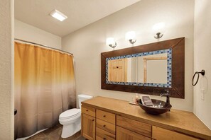 Shower, hair dryer, towels - Homestake Slopeside Chalet at Terry Peak (Lead)