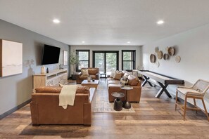 Living area - Moondrift Station - Powderhouse Pass (Lead)