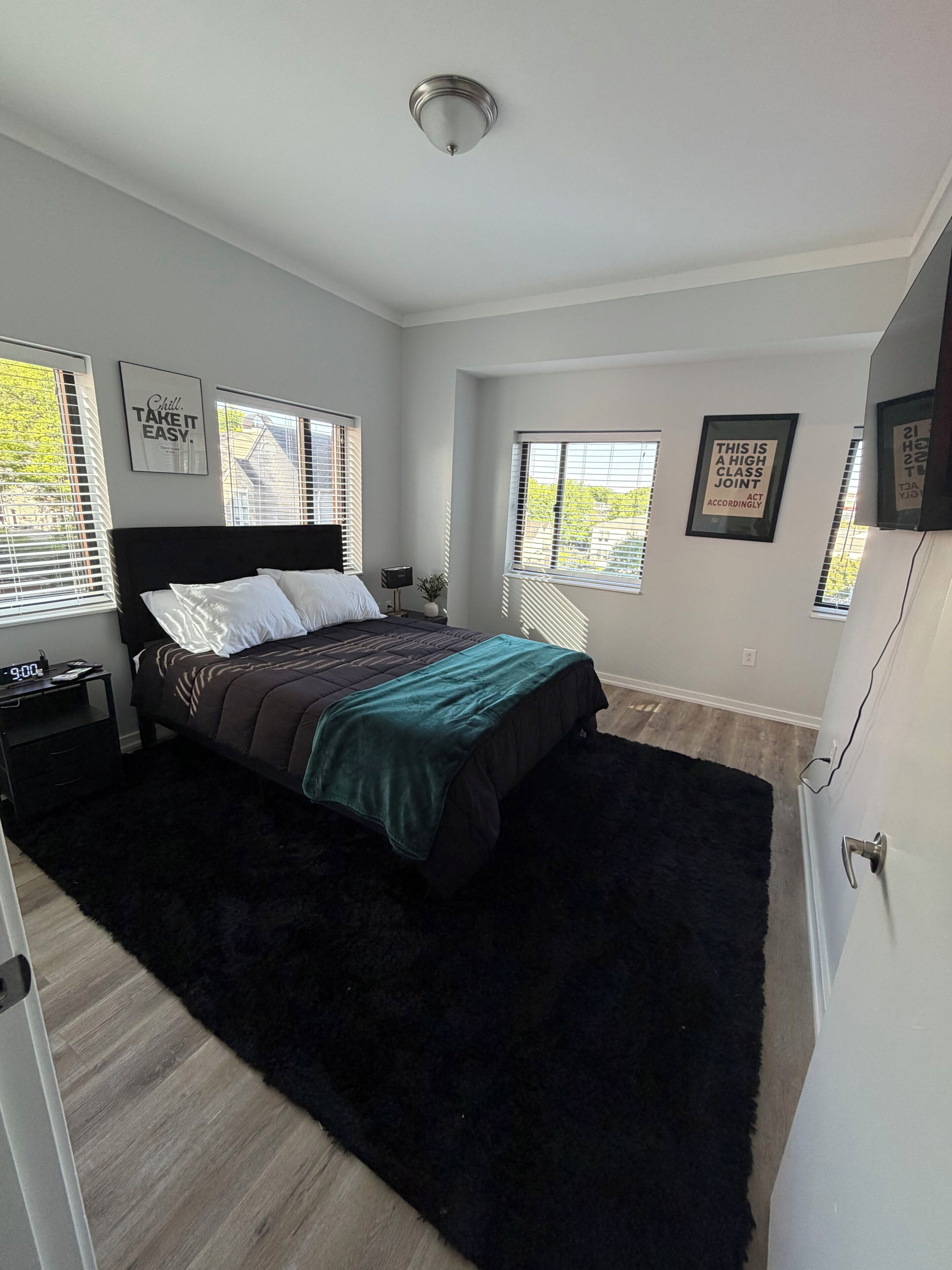 2 chambres, fer et planche à repasser, Wi-Fi gratuit, draps fournis