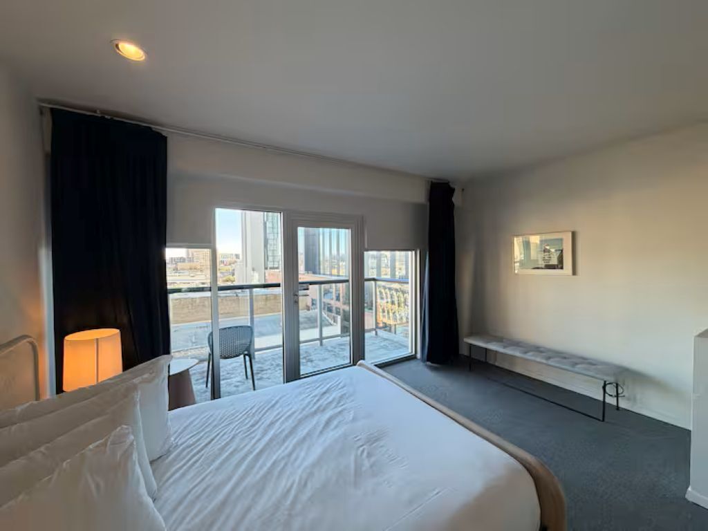 2 slaapkamers, een strijkplank/strijkijzer, wifi, beddengoed