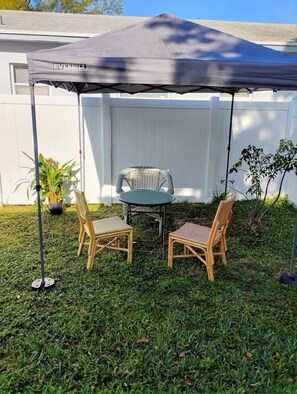 Terrace/patio - Private Secure BBQ Man Cave near Beach & Casinos (Hollywood)