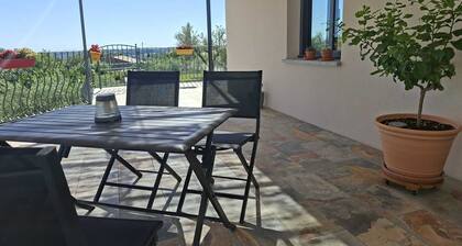 In the heart of olive groves and lavender fields, near the Gorges du Verdon!