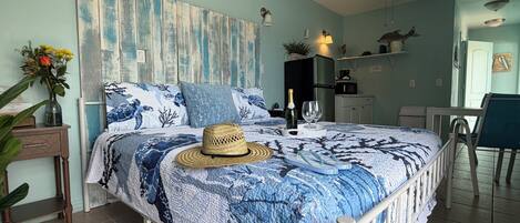1 chambre, fer et planche Ă repasser, Wi-Fi gratuit, draps fournis