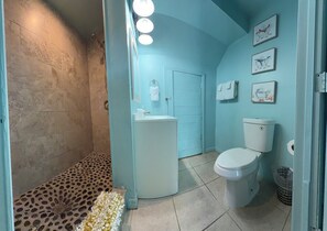 Bathroom - Relaxing Waterfront King Studio in Bonita Springs (Bonita Springs)