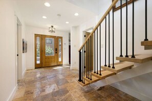 Interior - Luxury East Vail Estate w/ Mtn Views & Hot Tub (Vail)