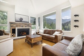TV, fireplace - Luxury East Vail Estate w/ Mtn Views & Hot Tub (Vail)