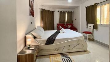 Standard Double Room, 1 Queen Bed, Mobility Accessible, Non Smoking | Free WiFi, bed sheets