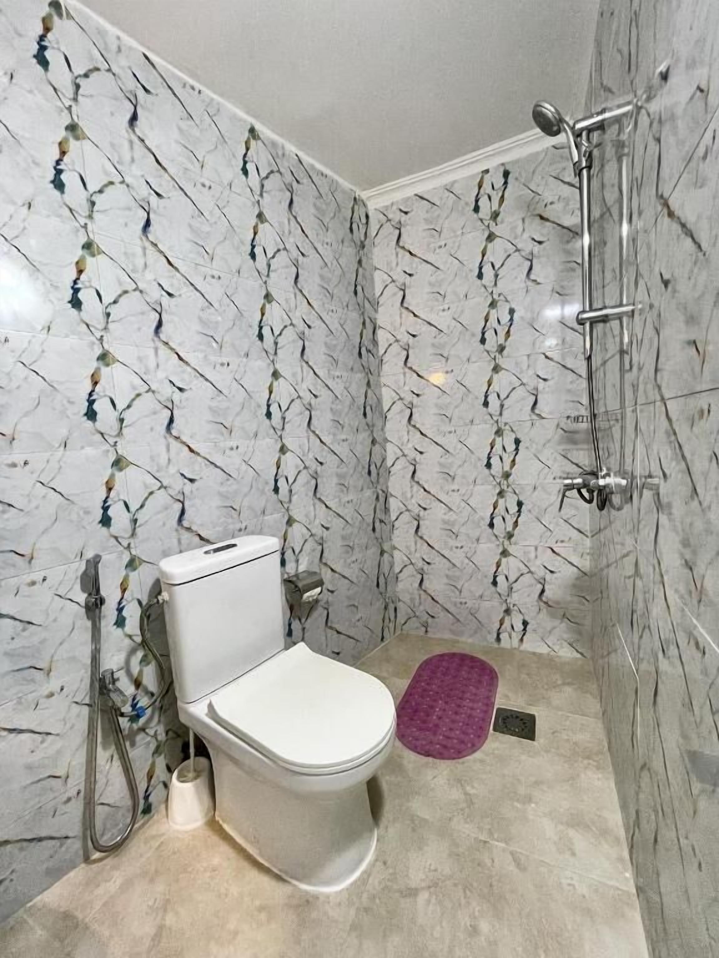 Phòng đôi Tiêu chuẩn, 1 giường cỡ queen, trang thiết bị hỗ trợ người có khó khăn khi di chuyển | Phòng tắm
