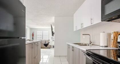 House with Private Pool & Bar