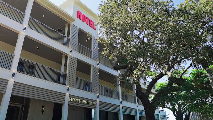 Hotel Whiskey in Long Beach