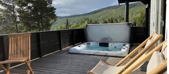 Kongelberget 105 - Exclusive mountain cabin with jacuzzi & Sauna at Bjorli