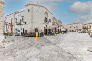 Exterior - Holiday Home 'People’s House Casa Vacanze' with Balcony, Wi-Fi and Air Conditioning (Presicce-Acquarica)