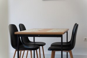 Dining - Central feel-good apartment 4 (Magdeburg)