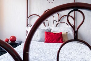 4 camere, ferro/asse da stiro, Wi-Fi, lenzuola
