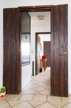 Interior - Casa AMAR-i-LLA - Centrally located and with A/C (Guadalajara)