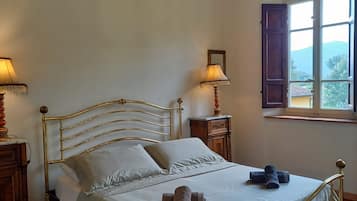 Classic Double or Twin Room, Garden View