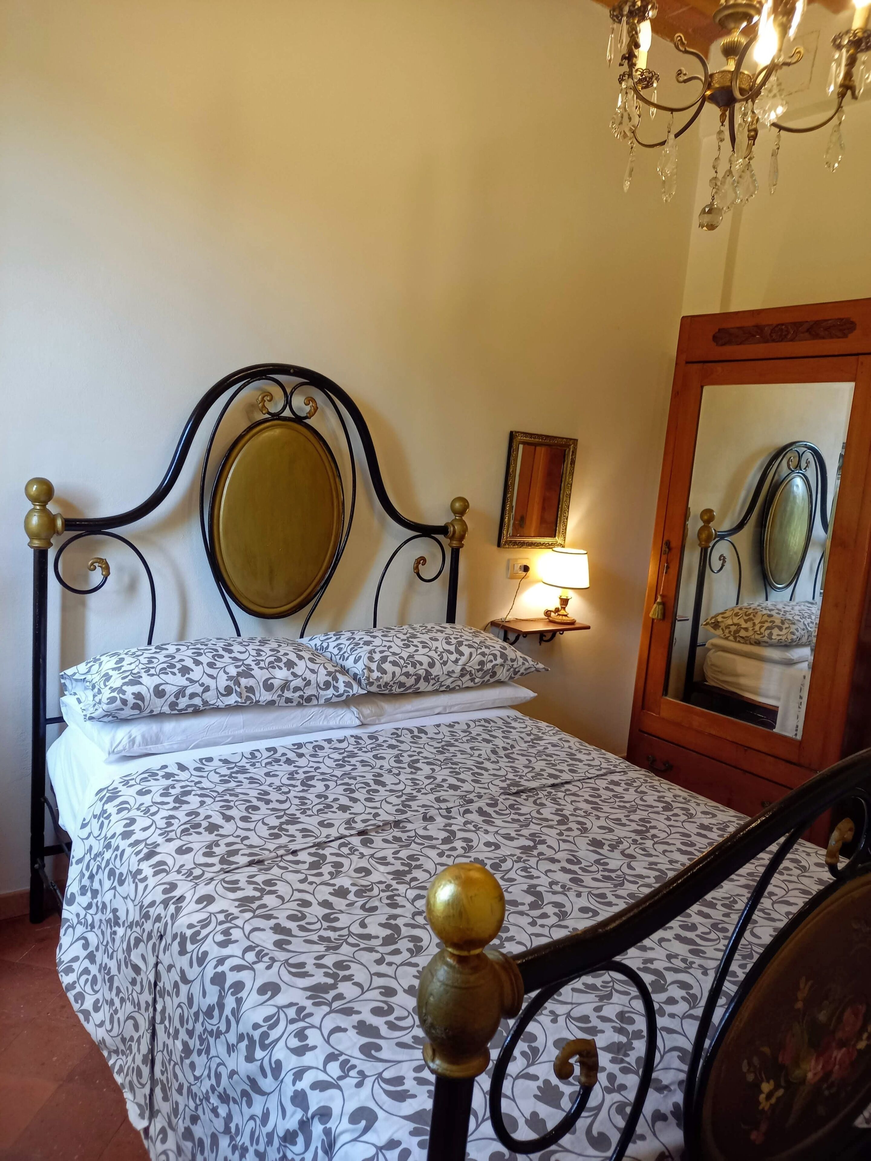 Classic-huone, näköala puutarhaan