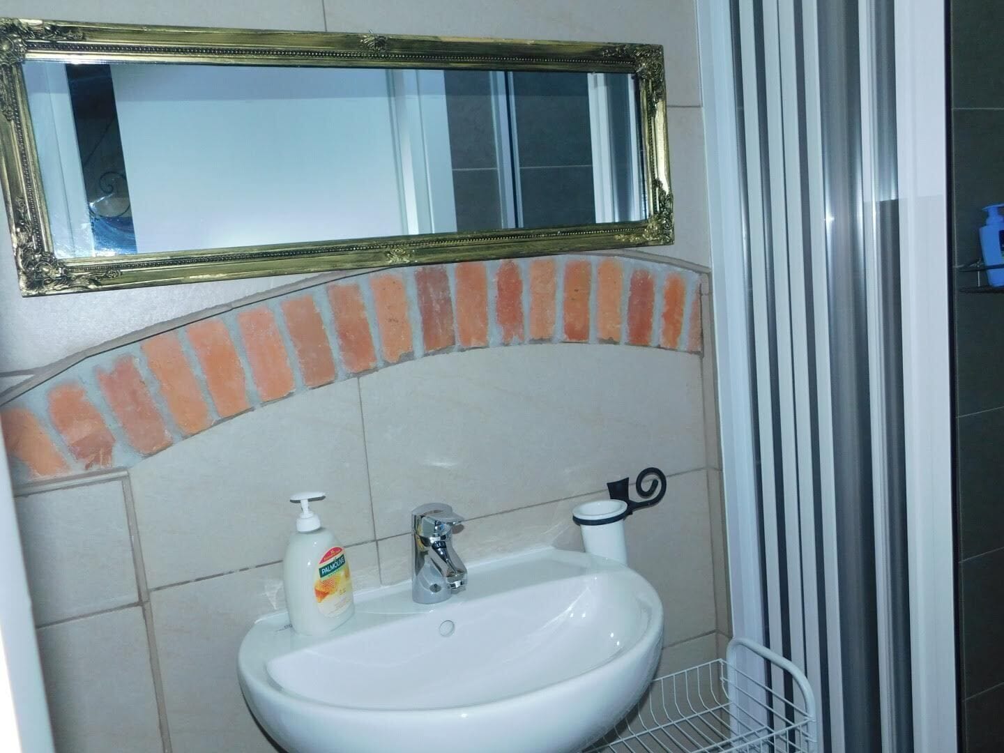 Classic-Zimmer, Gartenblick | Badezimmer | Dusche, Haartrockner, Handtücher, Seife