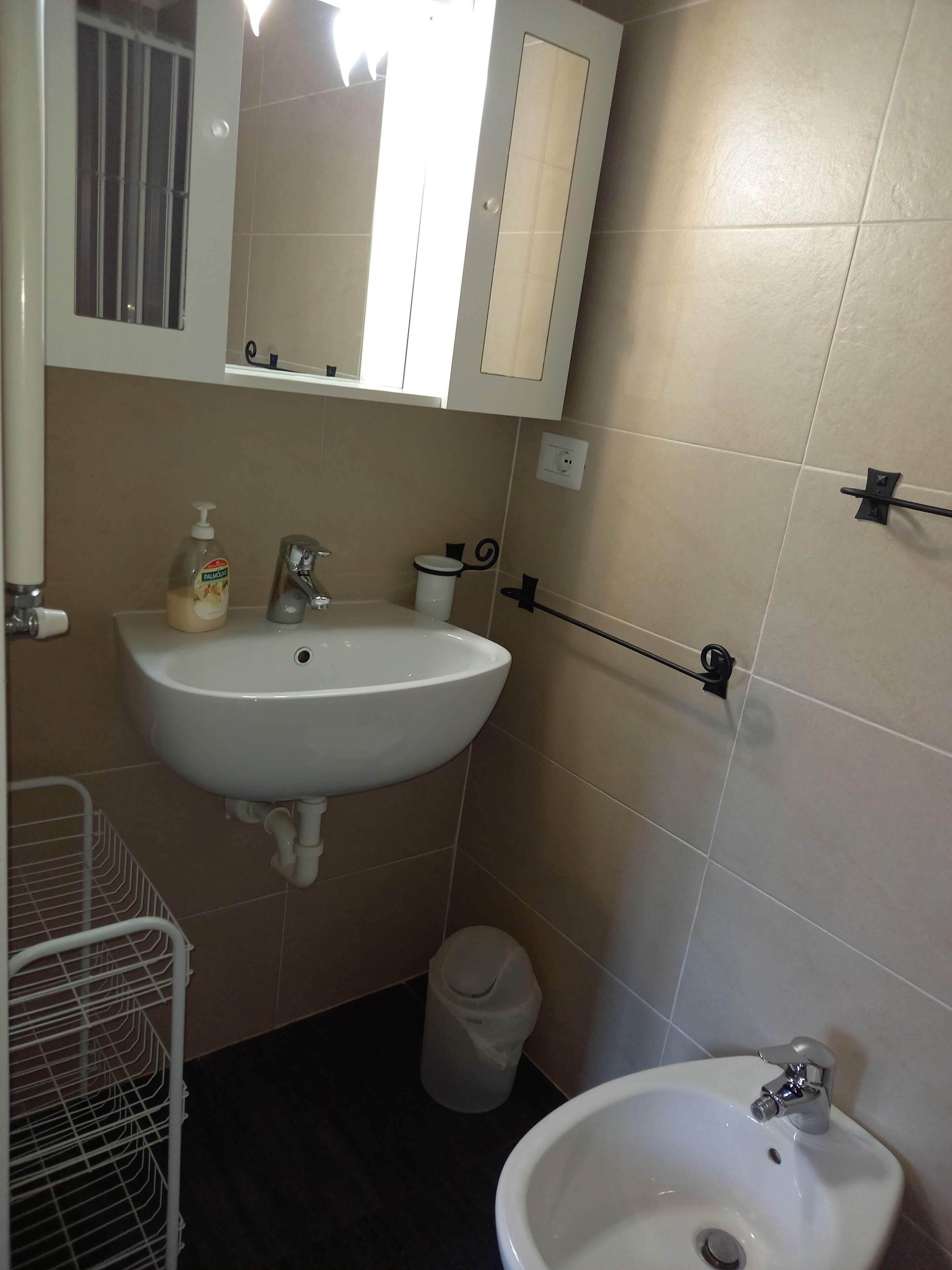 Chambre Classique Double ou avec lits jumeaux, vue jardin | Salle de bain