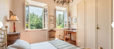 Classic Double or Twin Room, Garden View | Desk, free WiFi