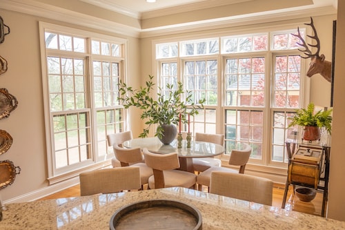 The Still Water Retreat - 2 Acres + Pond Views