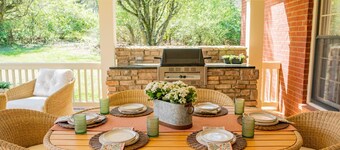 The Still Water Retreat - 2 Acres + Pond Views