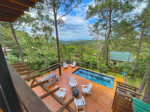 Escápate al Bosque · Villa Completa · Piscina · BBQ · Hasta 12 Huéspedes