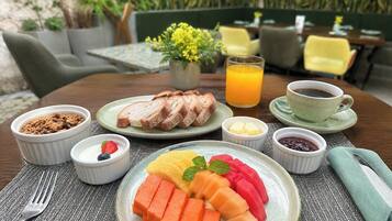 Daily continental breakfast for a fee