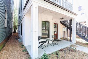 Exterior detail - Spacious Modern Apt| 2BD/2BA| Near Forsyth Park (Savannah)