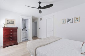 2 bedrooms, WiFi, bed sheets - Spacious Modern Apt| 2BD/2BA| Near Forsyth Park (Savannah)