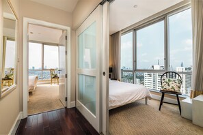 Room - 2 Bed Serviced Panoramic SkyVilla (Krung Thep Maha Nakhon)