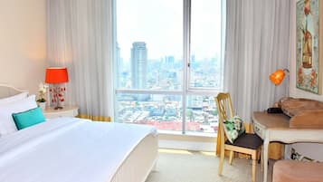 2 bedrooms, in-room safe, iron/ironing board, free WiFi