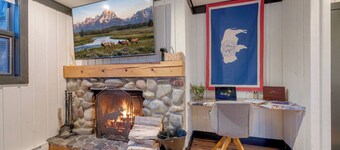 Remodeled 2-bedroom 2 Bath condo in Teton Village with Sundance Club Access