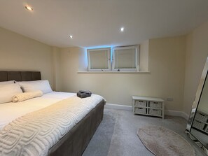 2 Schlafzimmer, Internetzugang, Bettwäsche