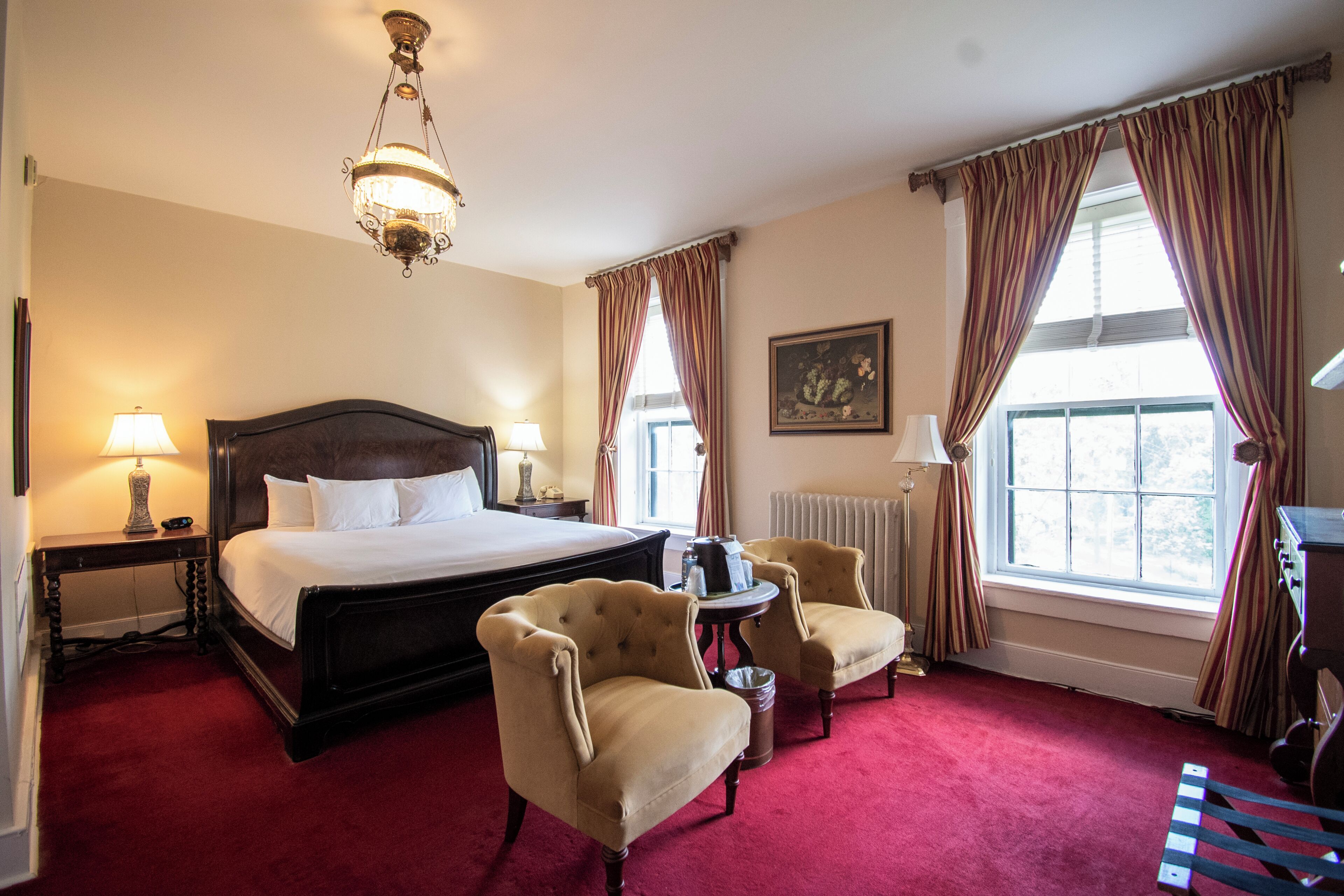 Deluxe Double Room | Iron/ironing board, free WiFi