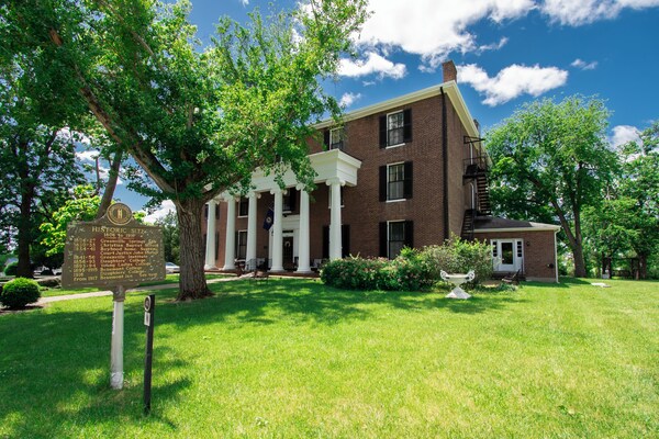Beaumont Inn - Harrodsburg, KY