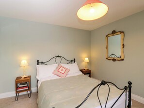 4 bedrooms, individually decorated, individually furnished, free WiFi - Ormiston House (Pewsey)