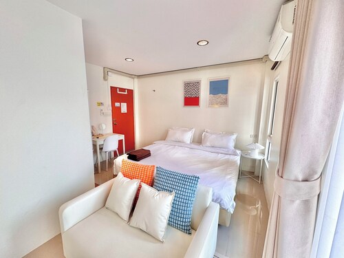 Boon Poshtel Hatyai