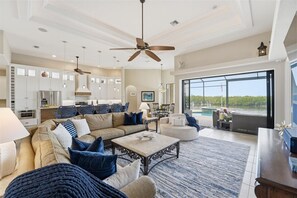 Smart TV, books, music library, stereo - 90Degree Heated Pool/Spa - Nature Preserve SW Spreader Views (Cape Coral)