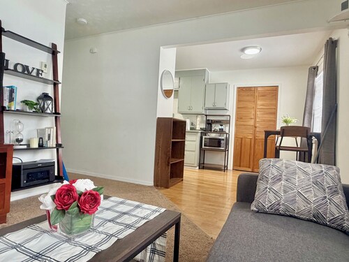 Entire single floor unit with yard access in a quiet, convenient neighborhood