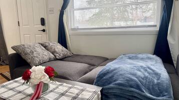 1 chambre, bureau, fer et planche à repasser, accès au Wi-Fi (inclus)