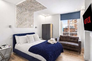 1 chambre, fer et planche à repasser, Wi-Fi, draps fournis