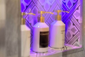 Bruser, hårtørrer, Shampoo