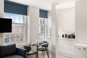 Interior - Luxury Apartment Ideal For Contractors & Couples (Portsmouth)