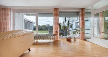 Holiday Home for 6 Guests, 150 m², in Winsen (Luhe) with Wi-Fi