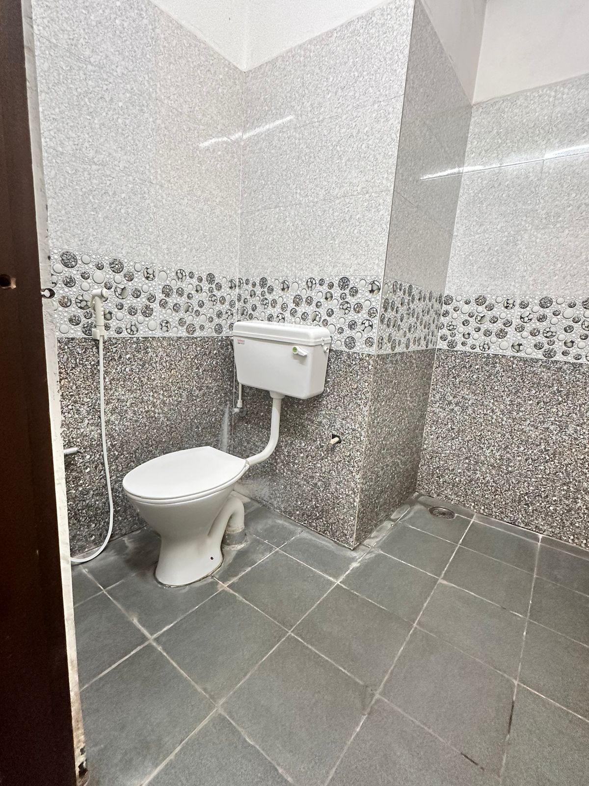 Quarto luxo | Banheiro | Chuveiro, toalhas de banho, sabonete, shampoo
