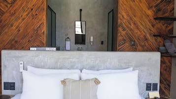 Habitación Deluxe, 1 cama de matrimonio grande | Cortinas opacas, wifi gratis, ropa de cama