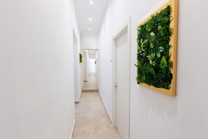 Interior - Eleganti 4 camere matrimoniali Luxory a Palermo nel centro storico. (Palermo)