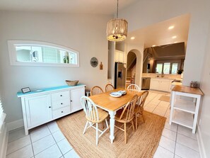Dining - Ocean Creek GC; 2 golf carts, Pet Friendly & Resort Fees & 8 cards incl. (Fripp Island)